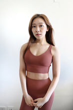 Load image into Gallery viewer, Contour Sports Bra - Maple
